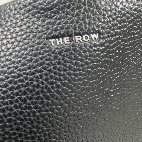 NWT Small Classic Tote Bag Purse Timeless Design Small Black Pebbled fauxLeather - Picture 10 of 11